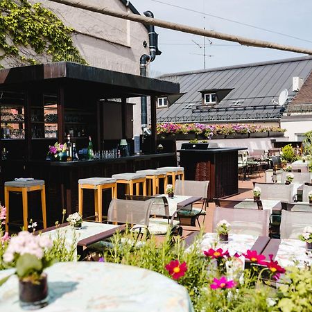 โรงแรมหลุยส์ มิวนิก ภายนอก รูปภาพ The rooftop bar